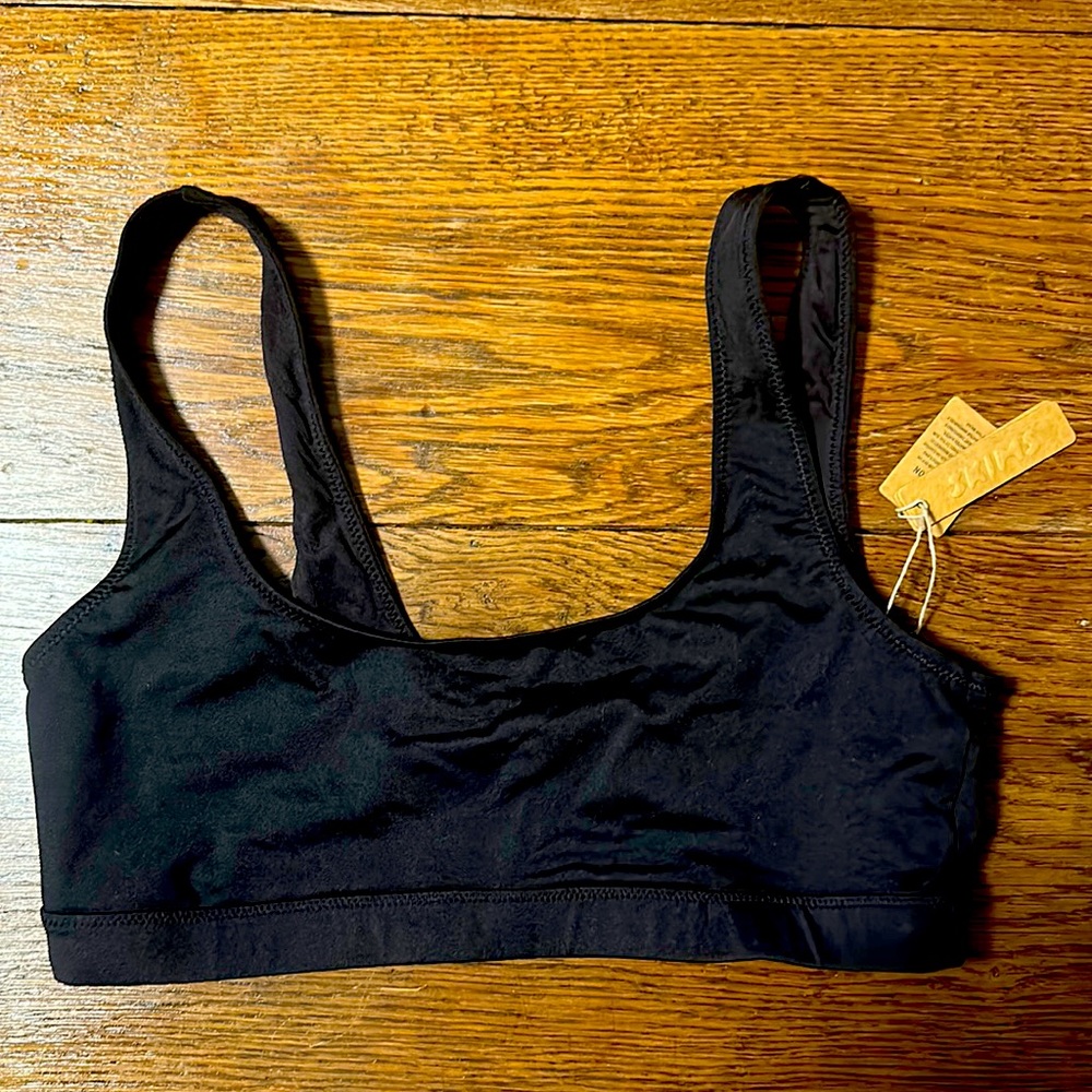 SKIMS Signature Swim Tank Bikini Top Size M - Brand New with Tags